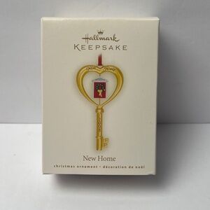 2008 Hallmark Keepsake Ornament New Home Gold Key